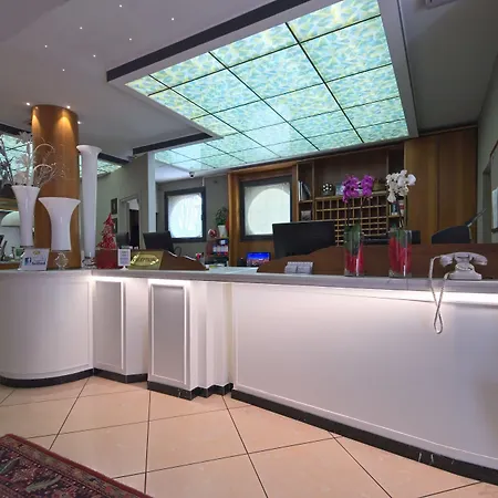 Noventa Hotel 4*