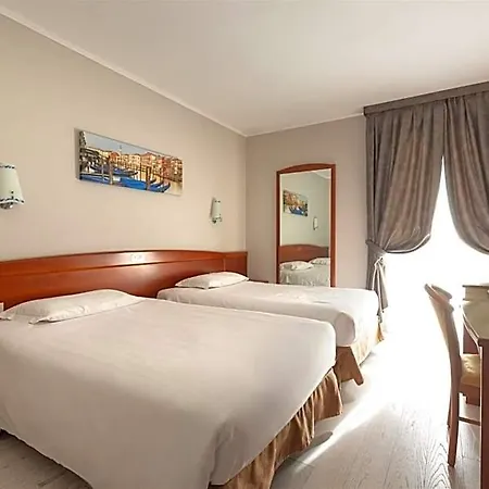 Noventa Hotel 4*