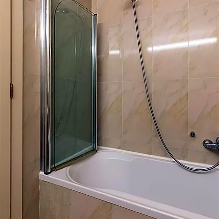 Noventa 4*